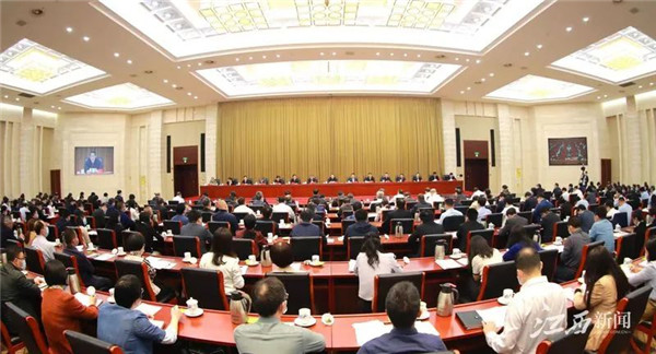 省委召開(kāi)貫徹落實(shí)中央人大工作會(huì)議精神推進(jìn)會(huì)，易煉紅提出這些要求